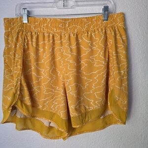 Athleta Printed Mesh Racer Run Short 4", Yellow